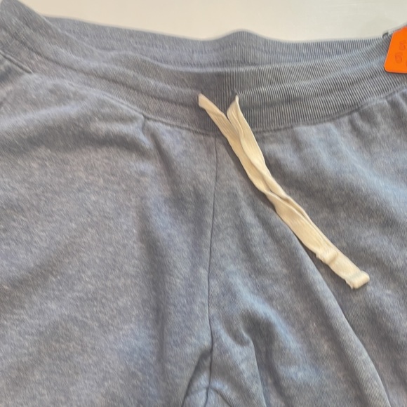 Waist 19 to 20” 10”rise 27” inseam. There’s like a blue gray heathered color - Picture 3 of 8